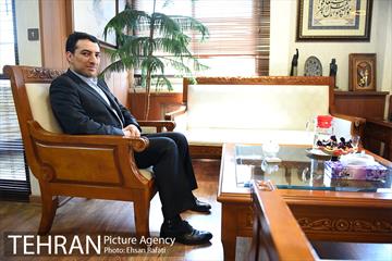 امین عارف نیا، رییس مرکز ارتباطات و اموربین الملل شهرداری تهران