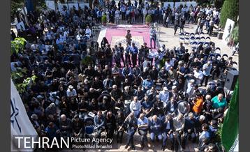 بدرقه داریوش اسدزاده به سوی سرای ابدی 23