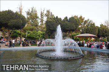 بعدازظهر تابستانی در میدان نبوت (هفت حوض) 21