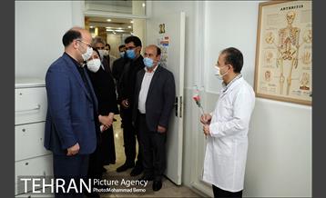 بازدید شهردار منطقه شش از بیمارستان فیروزگر و شرکت شهر سالم 1