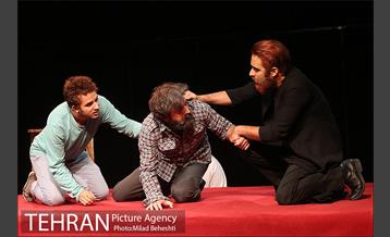 نمایش آندورا‎ 19