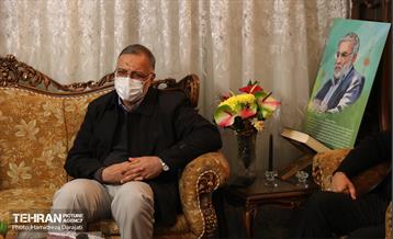 حضور شهردار تهران در منزل شهید فخری زاده در سالگرد شهادت  14