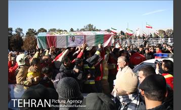 تشییع شهدای آتش نشان با حضور مردم در بهشت زهرا(س) 4