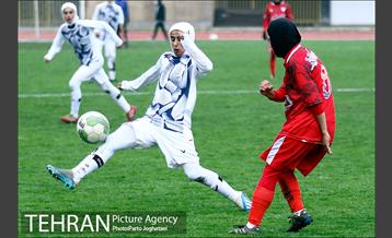 دیدار دو تیم فوتبال البرز و شهرداری بم 3