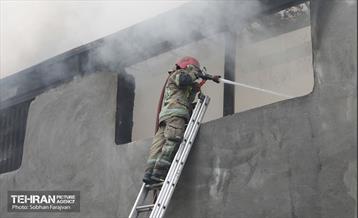 آتش‌سوزی انبار لوازم موتورسیکلت 29