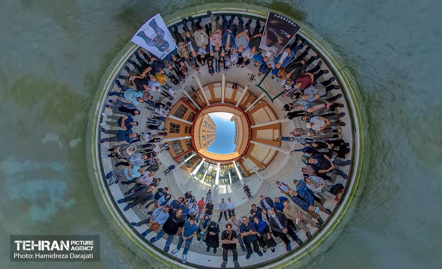 ششمین دوره نشان عکس سال مطبوعاتی 32