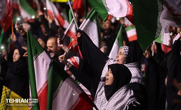عزاداری مردم تهران در پی شهادت رهبر انقلاب اسلامی 30