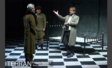 نمایش وقتی کبوترها ناپدید شدند 24