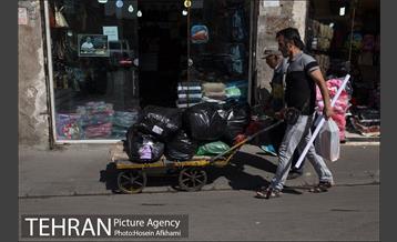 توزیع لوازم التحریر توسط گروه پردیس پایان کارت خوابی‎ 2