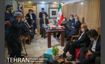 بازدید شهردار تهران از همراه سرای مرکز طبی کودک 26