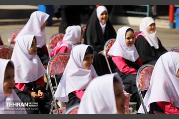 جشن شکوفه‌ها در منطقه ۱۶ 38