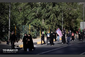 اقامه نماز بر پیکر آقای شهید ایران - 3 31