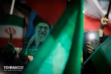 اجتماع مردمی دفاع از انقلاب اسلامی ایران در میدان الغدیر 10