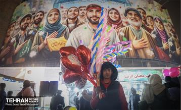 نورافشانی میدان ولیعصر(عج) به مناسبت نیمه شعبان 4