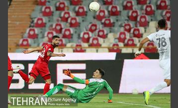 دیدار تیم های فوتبال پرسپولیس و تراکتور تبریز 21