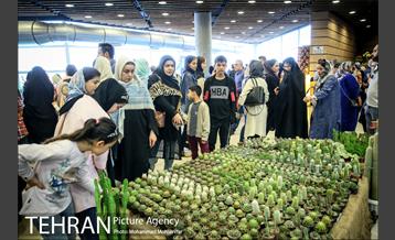 هفدهمین نمایشگاه بین‌المللی گل و گیاه 10