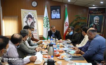 نشست هم اندیشی شهردار تهران با نخبگان منطقه 22