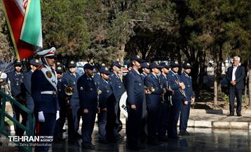 آیین غبارروبی و عطر افشانی مزار ۱۱۴ شهید مسیحی در منطقه ۱۵ 20