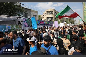 مهمانی ۱۰ کیلومتری عید غدیر در تهران - 1 47