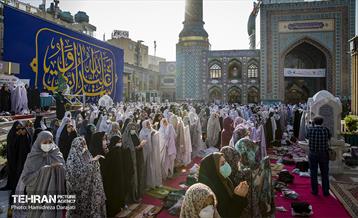 اقامه نماز عید سعید فطر در امامزاده صالح (ع) 30