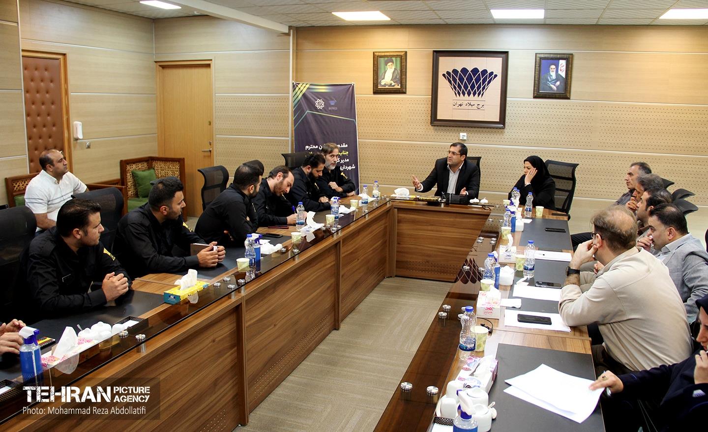 نشست مدیران اداره‌ کل سرمایه‌ انسانی با پرسنل برج میلاد 6