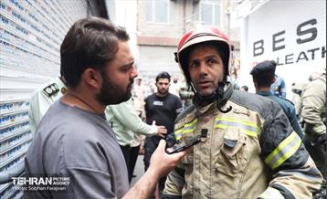 آتش‌سوزی انبار چسب در بازار تهران 14