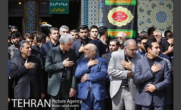 حضور شهردار در بین عزاداران امام حسین(ع)در حرم حضرت عبدالعظیم حسنی 21