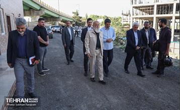 جلسه انتخاب معماری پروژه حیاط تهران 42