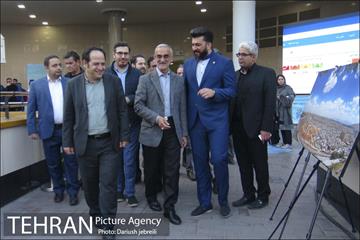 دود بدرود در ایوان انتظار 6