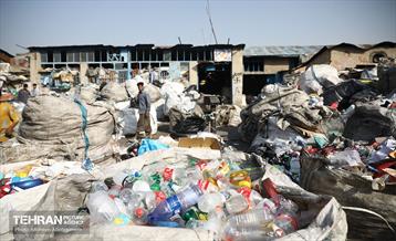 مرکز غیرمجاز جمع‌آوری پسماند 33