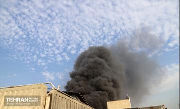 حریق در بازار آهن شادآباد 35