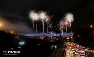 نورافشانی سال نو در پل طبیعت 5