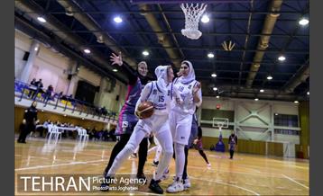 دیدار تیم های بسکتبال نارسینا و گروه بهمن 8