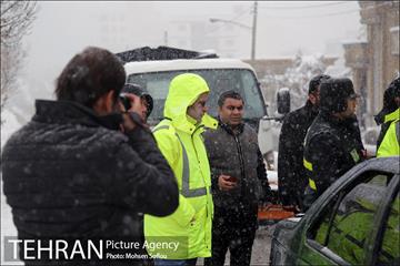 بازدید شهردار تهران از ستاد برف روبی شهرداری منطقه شش 21