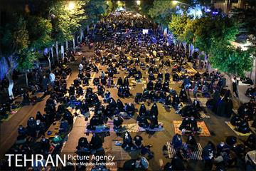 احیای شب بیست و سوم ماه رمضان در حسینیه همدانی‌ها 16