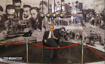 بازدید معماران از مجموعه تاریخی اتحادیه و پروژه بازآفرینی ساختمان بلدیه 12