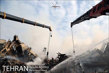 امداد رسانی در حادثه پلاسکو 16