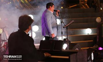 افطاری ساده روی پل طبیعت 24