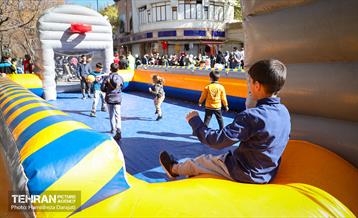 اجرای کارناوال نوروزی لبخند بهار در بازار تهران  42