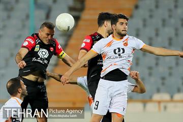 دیدار تیم های فوتبال پرسپولیس و مس کرمان 2