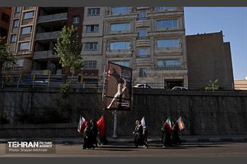 اقامه نماز بر پیکر آقای شهید ایران - 3 38