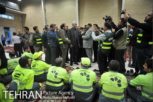 بازدید شهردار تهران از ستاد شهرداری تهران در حرم امام خمینی(ره) 7