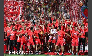 اهدای جام قهرمانی لیگ برتر به تیم پرسپولیس 10