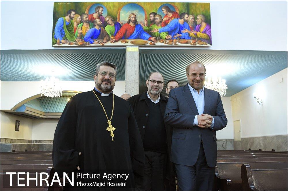 دیدار شهردار تهران با خانواده شهدا و جانبازان ارامنه در کلیسای ارامنه وارطان مقدس 1