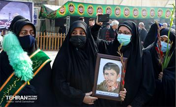 تشییع پیکر شهید حسین فغانی 25