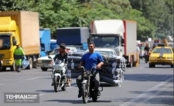 بی قانونی؛ بار های نامتعارف 42