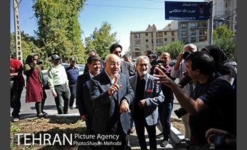 رونمایی از سردیس عزت الله انتظامی 6