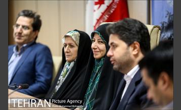 بازدید معاون برنامه ریزی و توسعه شهری از مرکز ارتباطات 12