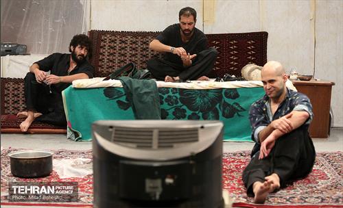 نمایش خاک سفید‎‎ 17