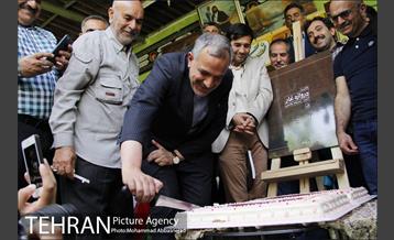 رونمایی از کتاب در گذری بر دروازه غار 39